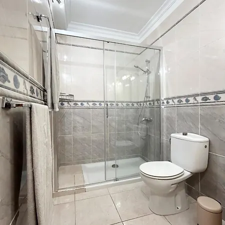 Beautiful Poolside In Diamantes Лос Кристианос