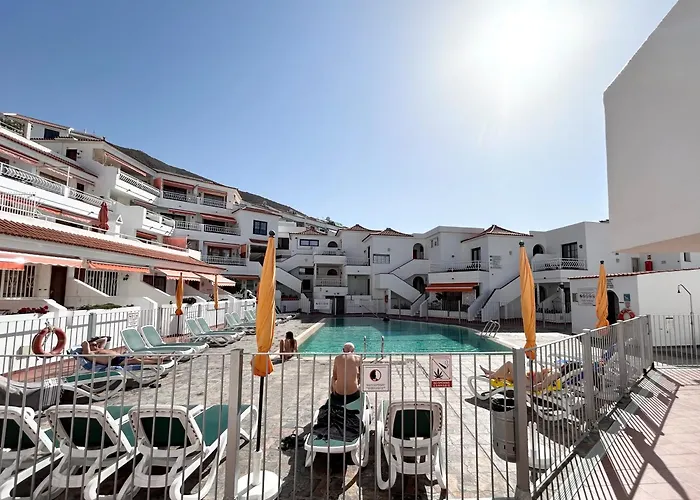 Apartment Beautiful Poolside In Diamantes *