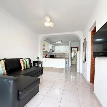 Beautiful Poolside In Diamantes Apartament *